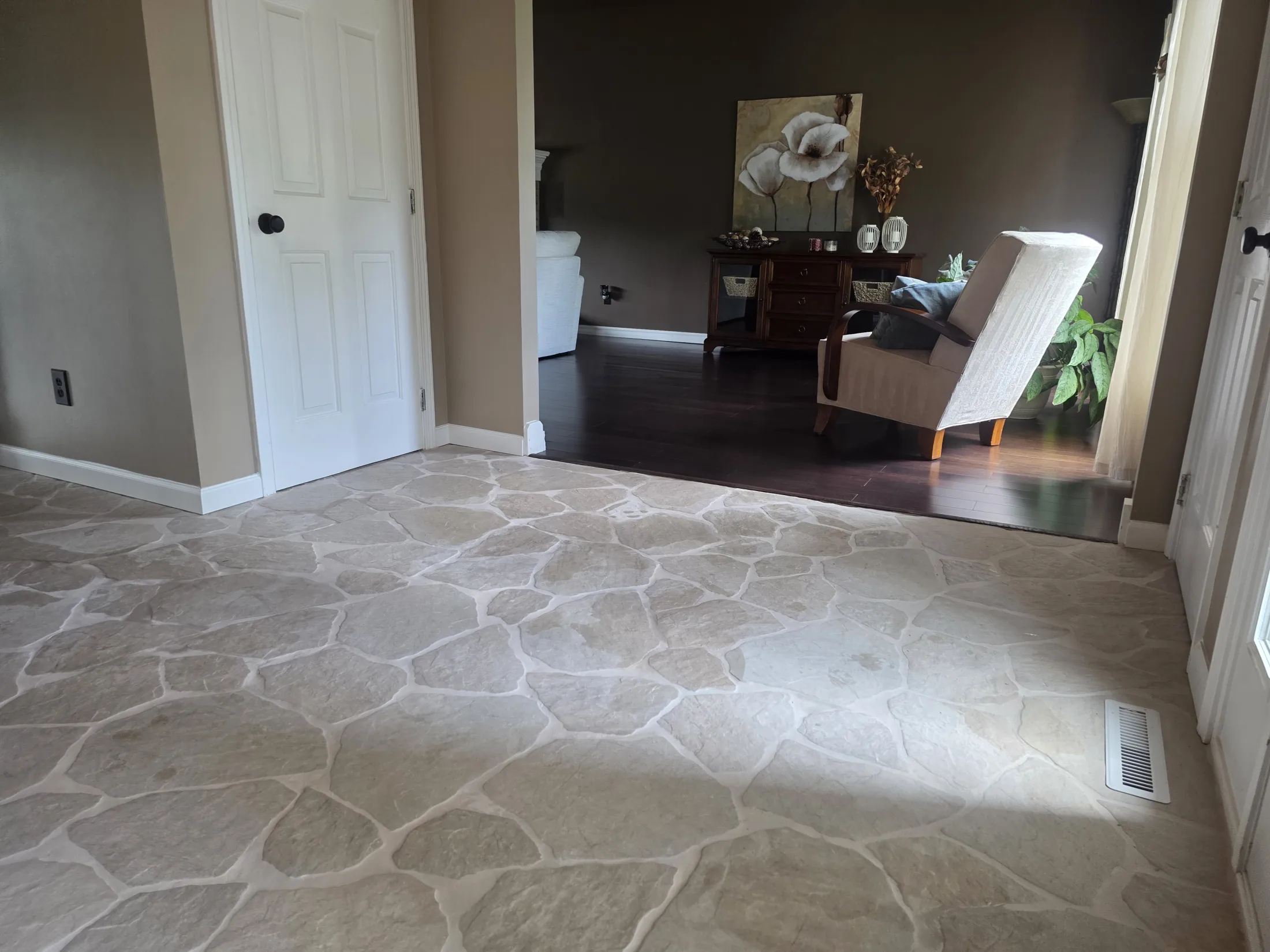 Flagstone Foyer Floor