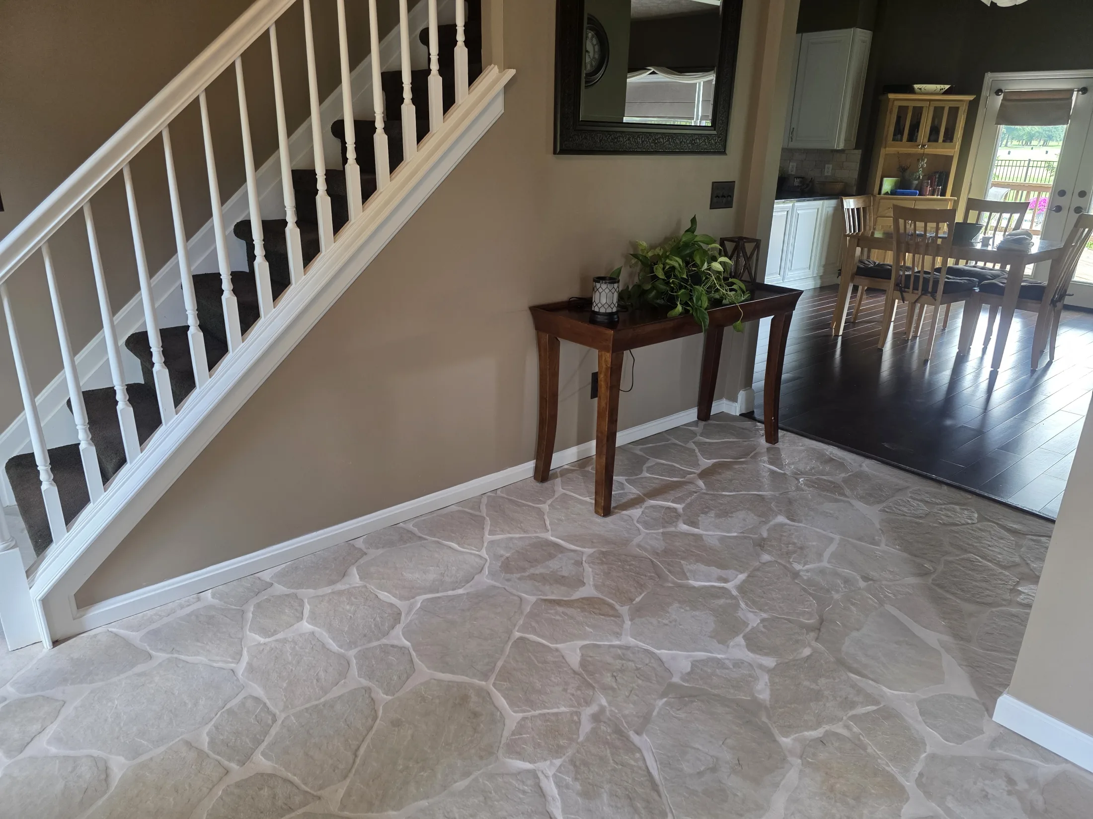 Flagstone Foyer Floor
